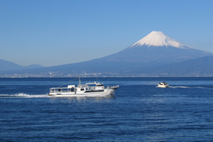ファミリーホール湘南台、海洋散骨当日の流れ・散骨ポイントへ向かいます。