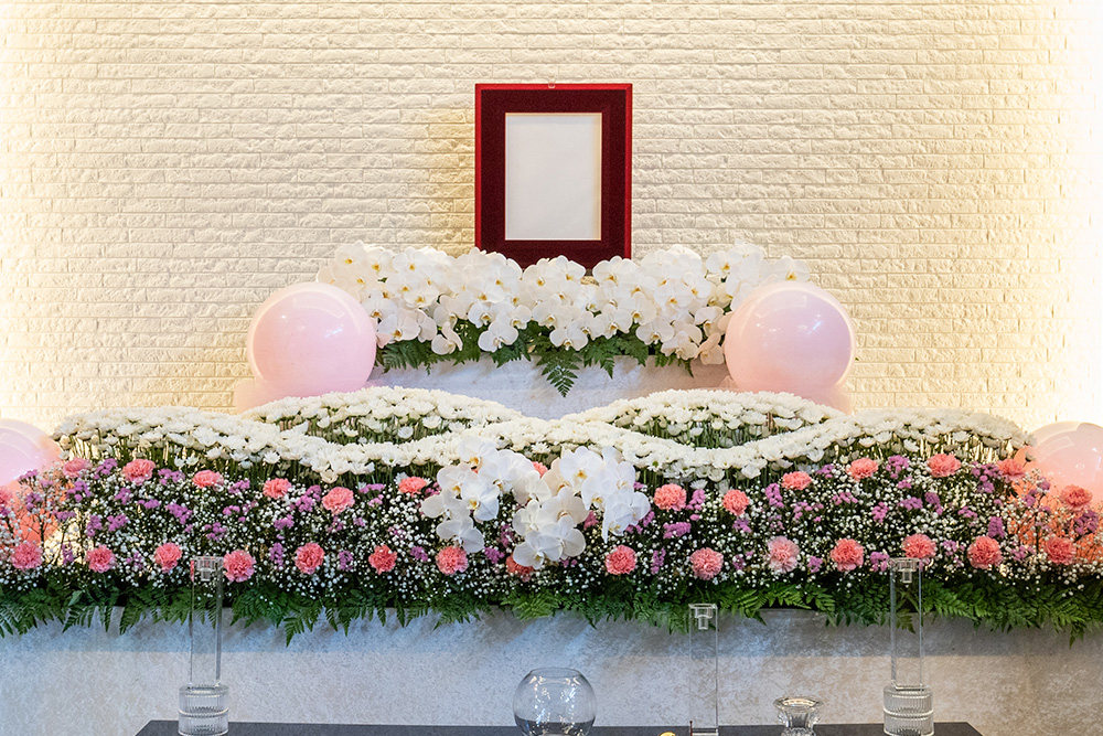 ファミリーホール湘南台、様々なスタイルに合わせた祭壇