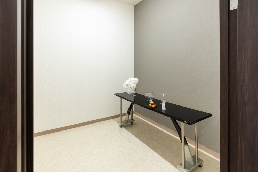 ファミリーホール湘南台、4室のご安置室を完備