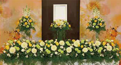 ファミリーホール湘南台、アレンジ祭壇・冬日光（タイプⅢ）154,000円