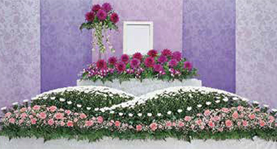 ファミリーホール湘南台、アレンジ祭壇・親愛（タイプⅢ）187,000円