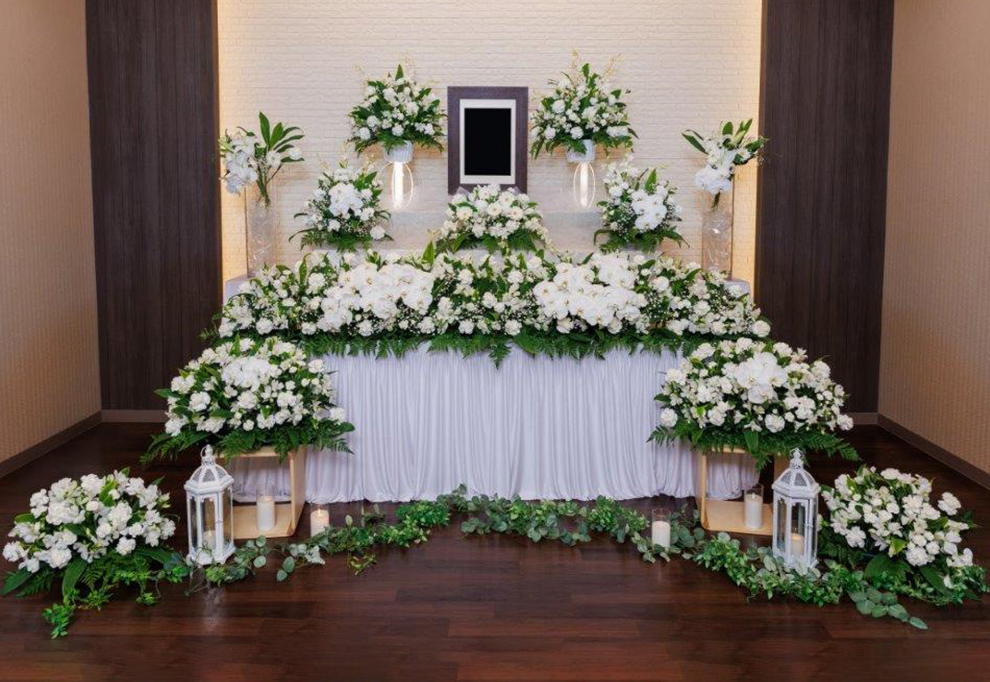 ファミリーホール湘南台、アレンジ祭壇・天花